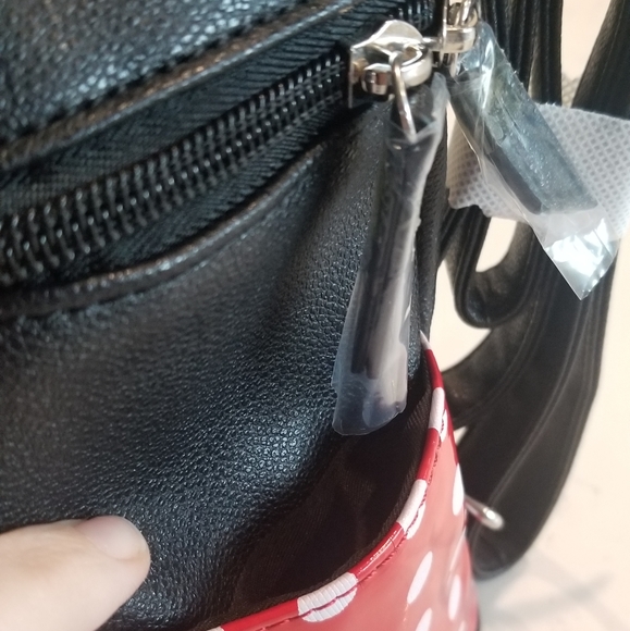 NWT Dani Disney's Minnie Mouse Red/White Polka Dot Mini Backpack - Picture 5 of 8